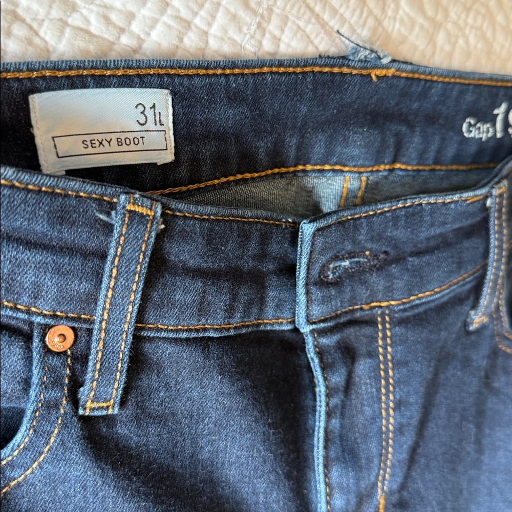 GAP Women's Dark Denim Bootcut Jeans